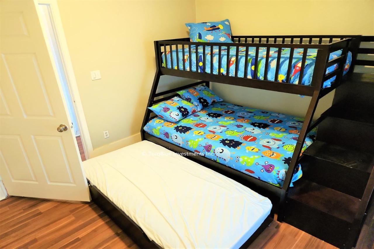 Casaazul-2605A-Couples Retreat By Beach & Pleasure Pier 1 Block Away- 2Bed 2Bath- 7 Minutes To Cruise Terminal Галвестън Екстериор снимка