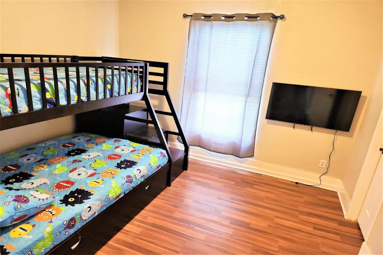 Casaazul-2605A-Couples Retreat By Beach & Pleasure Pier 1 Block Away- 2Bed 2Bath- 7 Minutes To Cruise Terminal Галвестън Екстериор снимка